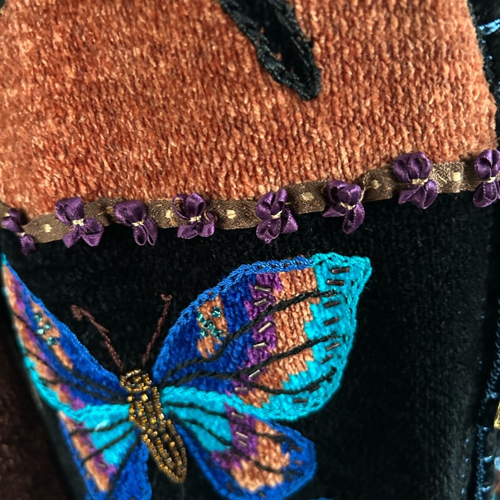 Vintage Elegant Butterfly Embroidered Cardigan - Black and Brown - Picture 9 of 11